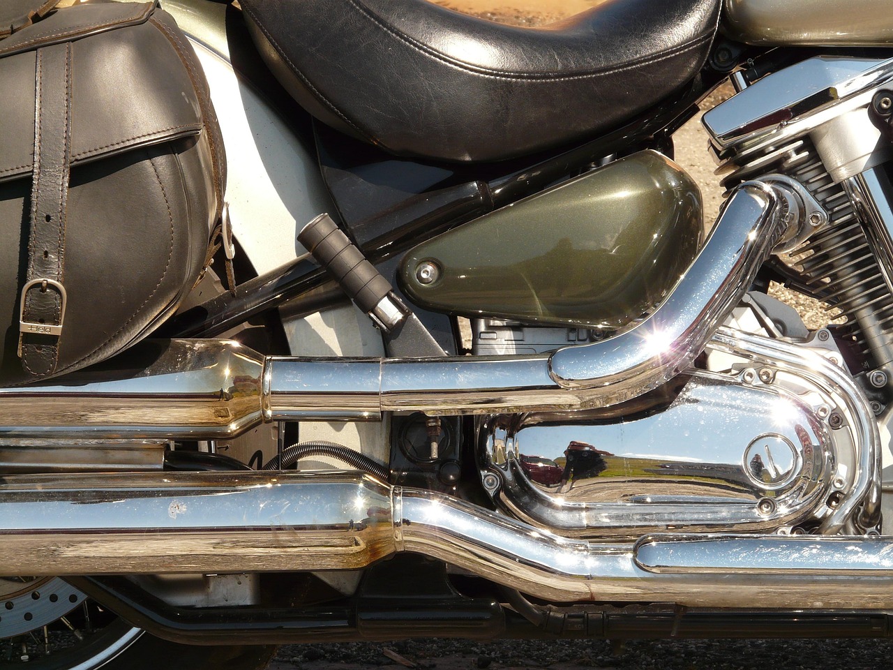 Montage et entretien d'un pot d'&eacute;chappement moto